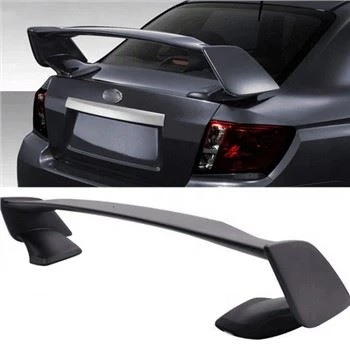 Závodní zadní automobilový spoiler